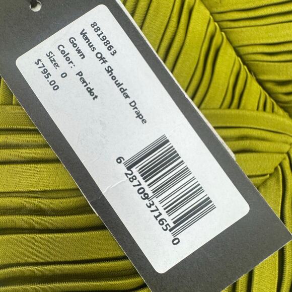 Theia Venus Pleated Off-Shoulder Drape A-Line Gown Peridot Size 0 NWT - Picture 12 of 15